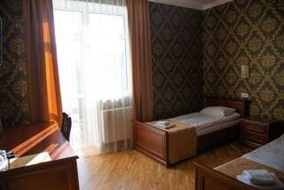 Отель Отель Золотая Подкова Золочев Двухместный номер Делюкс с 2 отдельными кроватями-2